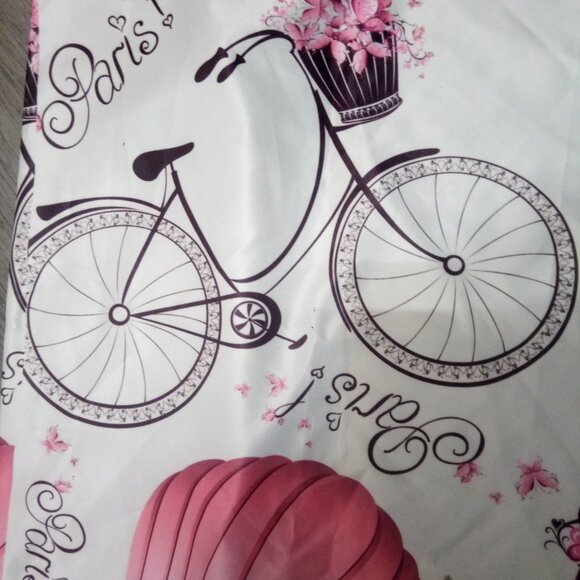 Paris, Eiffel Tower Pillowcase - Picture 5 of 6